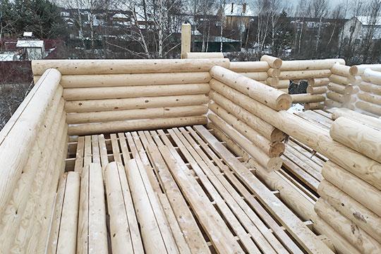 Баня из оцилиндрованного бревна – второй этаж