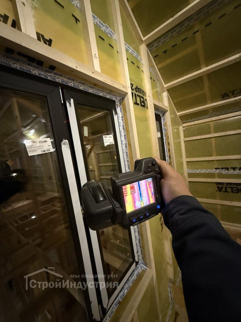 Проведение теста на воздухопроницаемость каркасного дома в Подмосковье